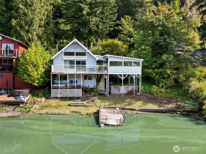 Property photo for 39304 Ski Park Road E, Eatonville photo 2