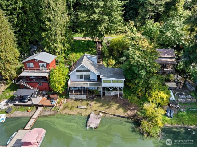 Property photo for 39304 Ski Park Road E, Eatonville photo 3