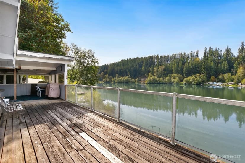 Property photo for 39304 Ski Park Road E, Eatonville