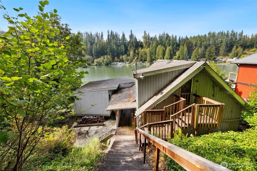 Property photo for 39304 Ski Park Road E, Eatonville photo 4