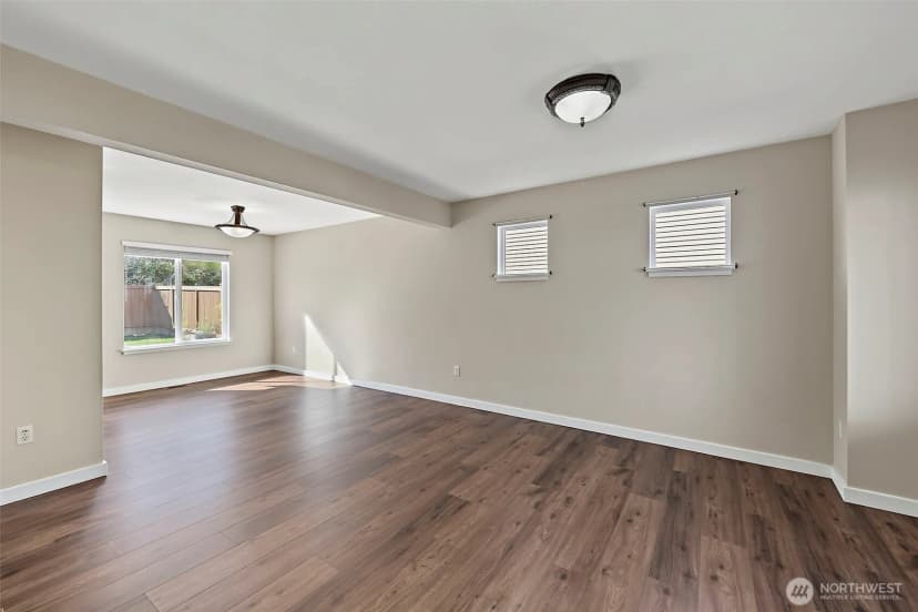 Property photo for 5137 S 303rd Place, Auburn photo 4