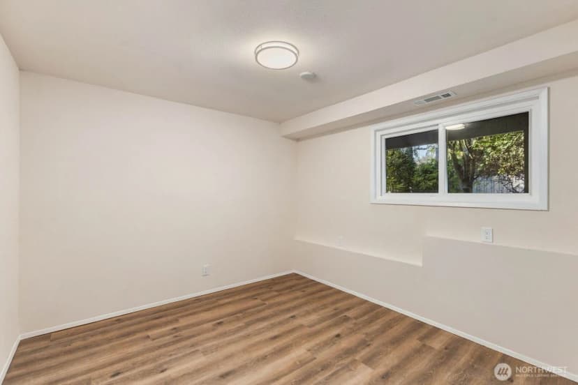 Property photo for 7011 165th Place Sw, Edmonds photo 21