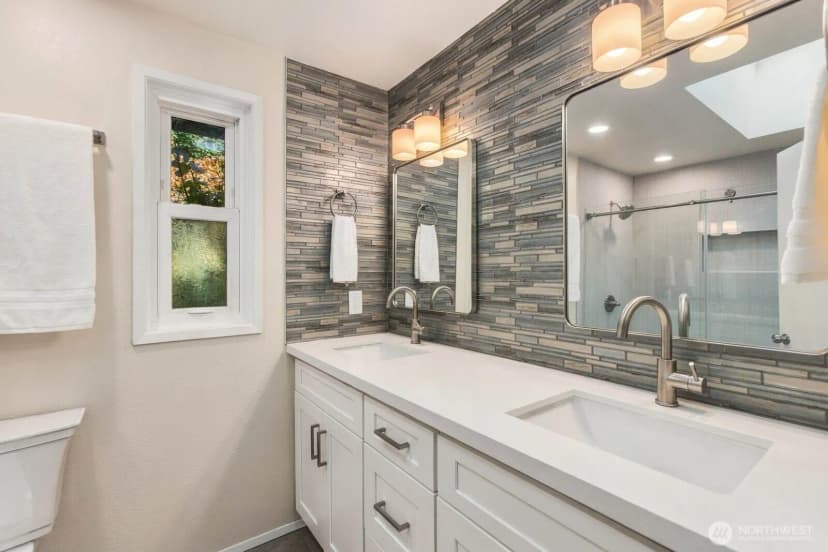 Property photo for 7011 165th Place Sw, Edmonds photo 15