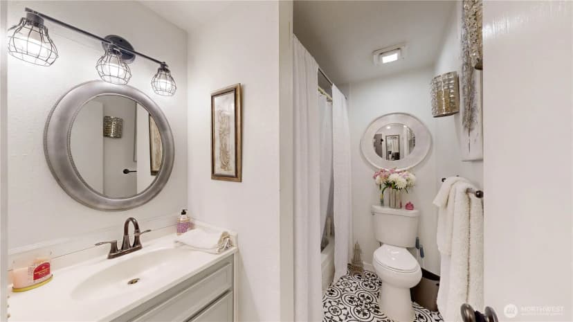 Property photo for 1840 Central Place S #b18, Kent photo 10