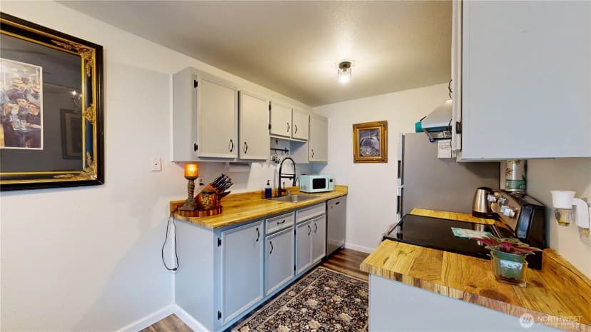 Property photo for 1840 Central Place S #b18, Kent photo 4