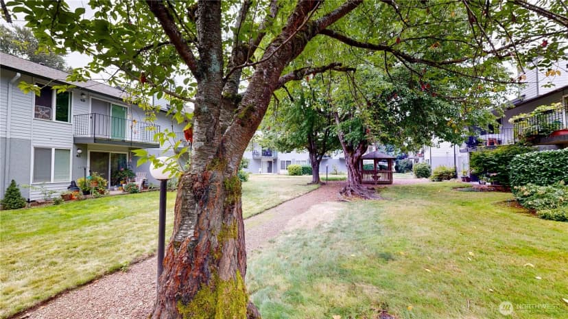 Property photo for 1840 Central Place S #b18, Kent photo 12
