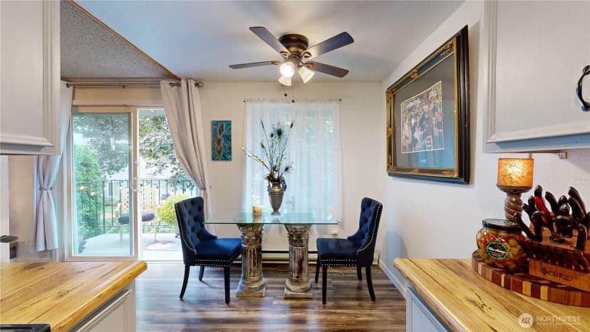 Property photo for 1840 Central Place S #b18, Kent photo 5