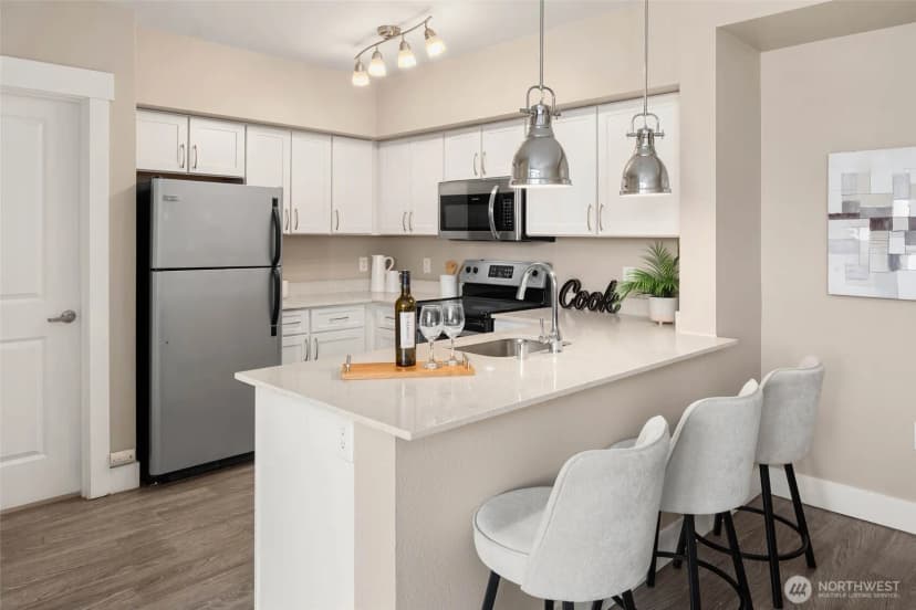 Property photo for 11415 Slater Avenue Ne #403, Kirkland photo 9