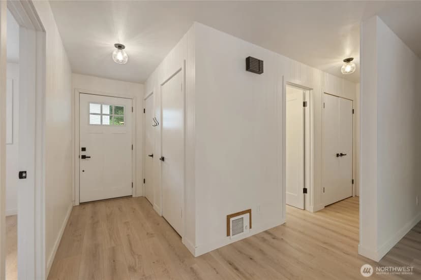 Property photo for 811 Hyak Way, Fox Island photo 3
