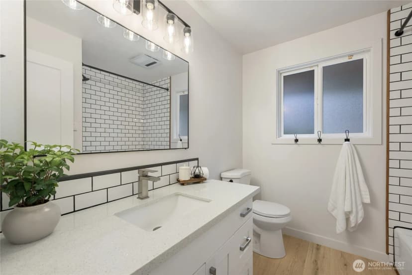 Property photo for 811 Hyak Way, Fox Island photo 17