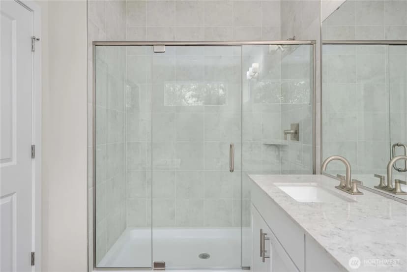 Property photo for 4273 Aberdeen Way Ne, Renton photo 20