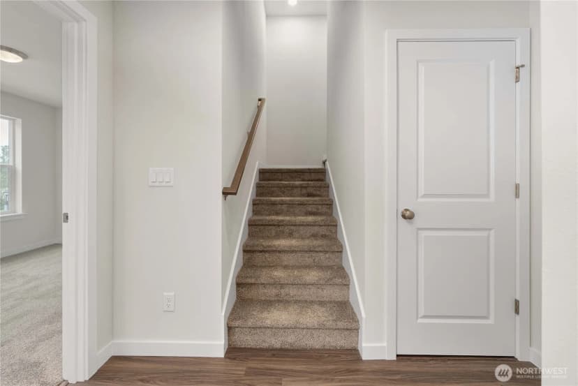 Property photo for 4273 Aberdeen Way Ne, Renton photo 11