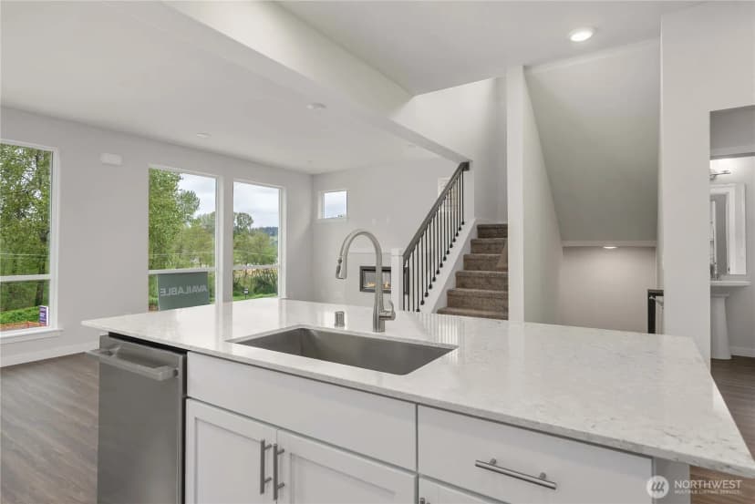 Property photo for 4273 Aberdeen Way Ne, Renton photo 8