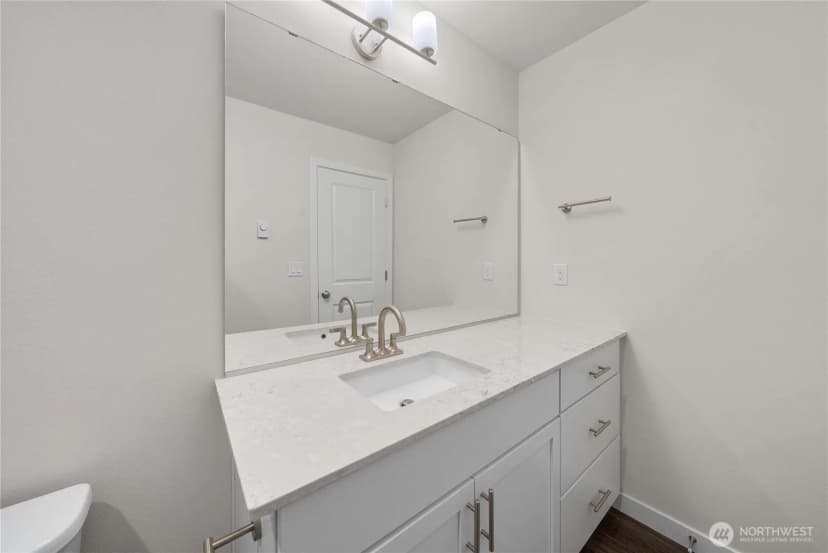 Property photo for 4273 Aberdeen Way Ne, Renton photo 25
