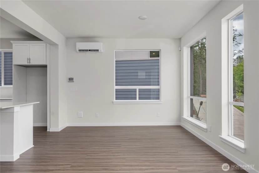 Property photo for 4273 Aberdeen Way Ne, Renton photo 13