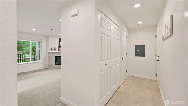 Property photo for 220 Ne Dogwood Street #b301, Issaquah photo 4