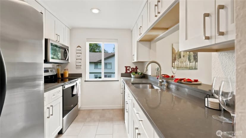 Property photo for 220 Ne Dogwood Street #b301, Issaquah photo 9