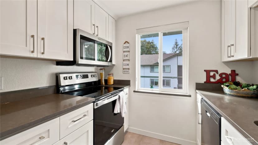 Property photo for 220 Ne Dogwood Street #b301, Issaquah photo 11