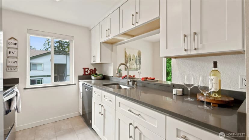 Property photo for 220 Ne Dogwood Street #b301, Issaquah photo 10