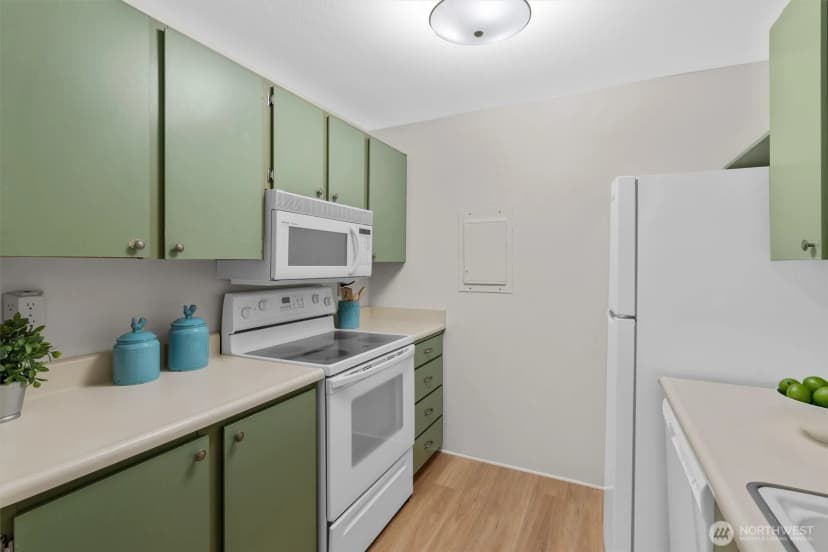Property photo for 17535 150th Court Se #n-11, Renton photo 8