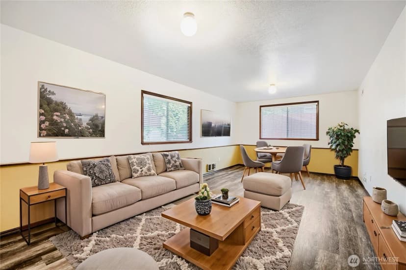 Property photo for 11912 Se 211th Place, Kent photo 14