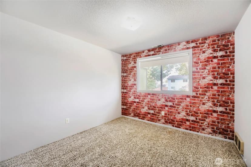 Property photo for 11912 Se 211th Place, Kent photo 22