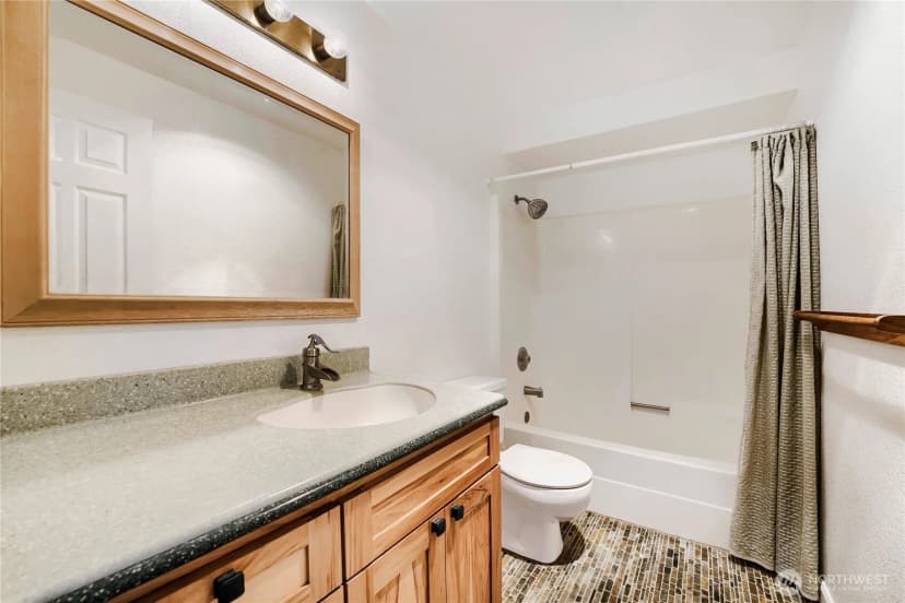 Property photo for 11912 Se 211th Place, Kent photo 23
