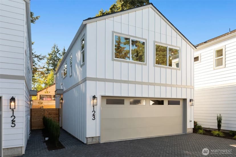 Property photo for 123 N 136th Street, Seattle photo 36