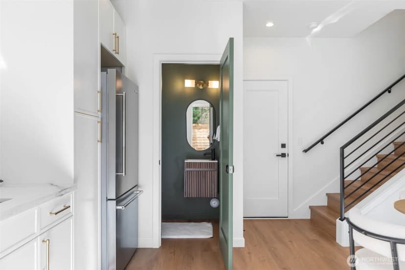 Property photo for 123 N 136th Street, Seattle photo 17