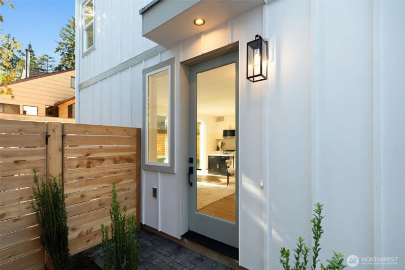 Property photo for 123 N 136th Street, Seattle photo 38