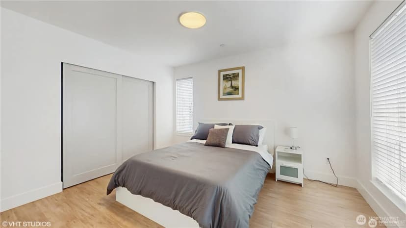 Property photo for 1300 E Remington Court #b, Seattle photo 16