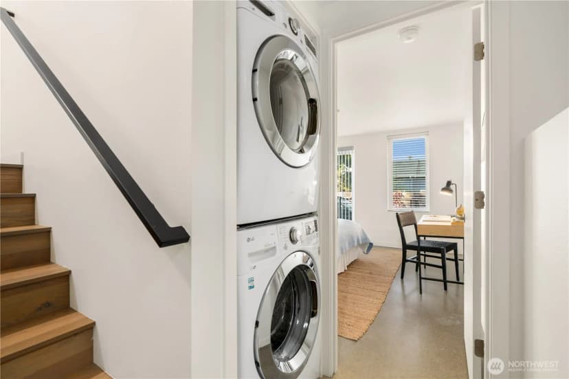 Property photo for 1208 W Emerson Street, Seattle photo 21