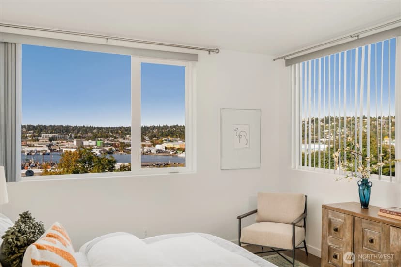 Property photo for 1208 W Emerson Street, Seattle photo 17