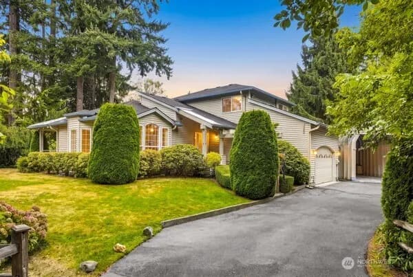 Property photo for 15803 60th Avenue W, Edmonds