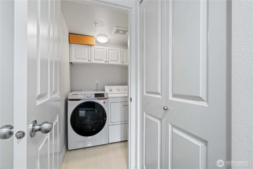 Property photo for 215 20th Avenue E #204, Seattle photo 20