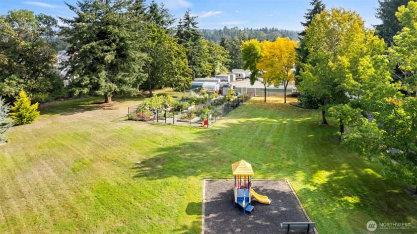 Property photo for 31500 33rd Place Sw #q203, Federal Way photo 28