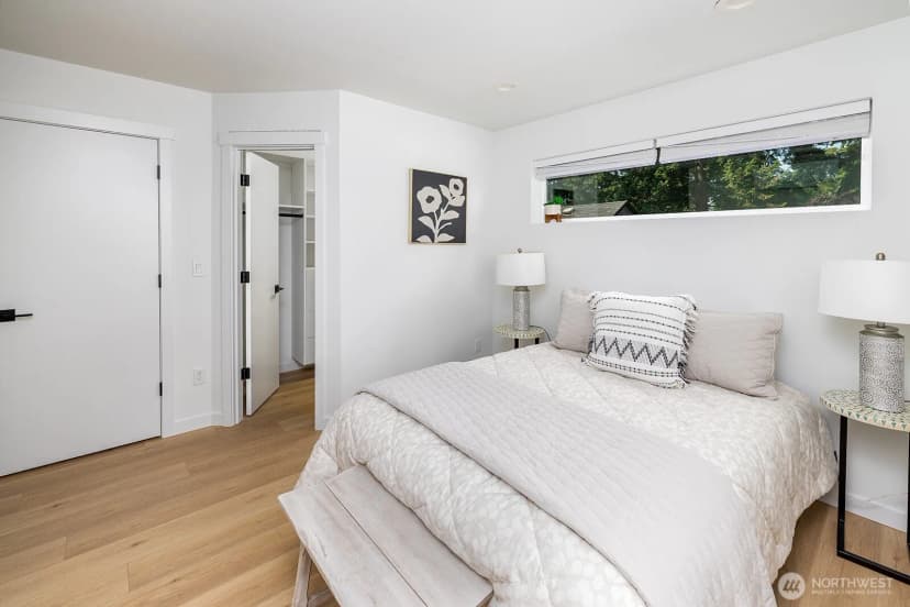 Property photo for 13732 Stone Avenue N, Seattle photo 11