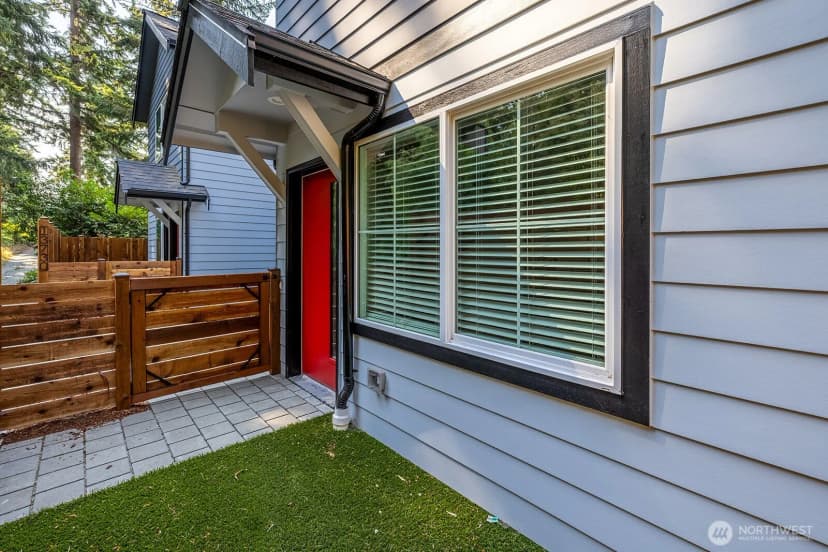 Property photo for 13732 Stone Avenue N, Seattle photo 19
