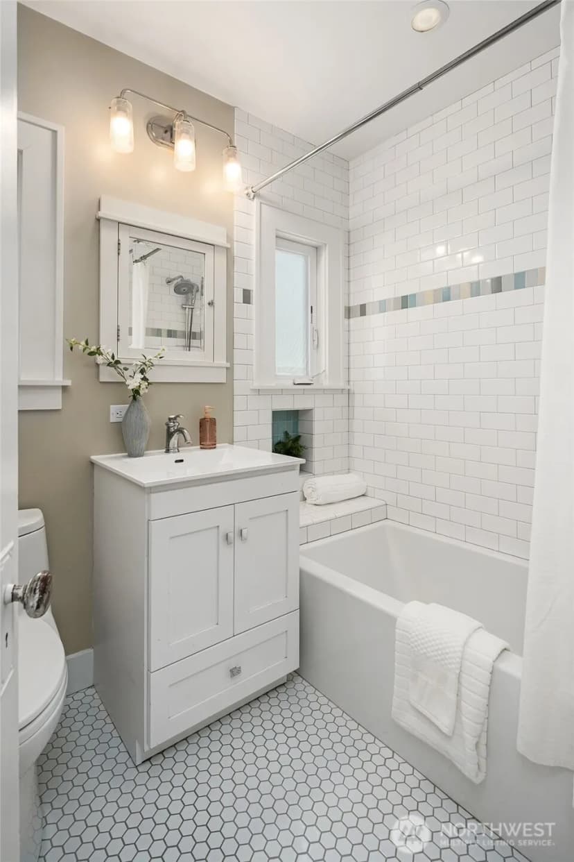 Property photo for 822 31st Avenue, Seattle photo 21