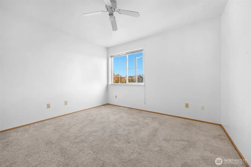 Property photo for 17628 27th Avenue Ne, Marysville photo 10