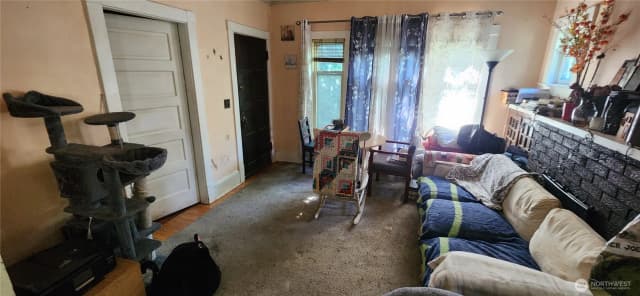 Property photo for 1016 Ne 69th Street, Seattle photo 3