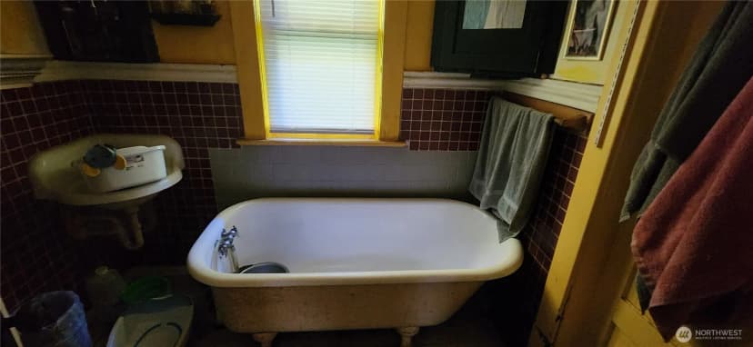 Property photo for 1016 Ne 69th Street, Seattle photo 12