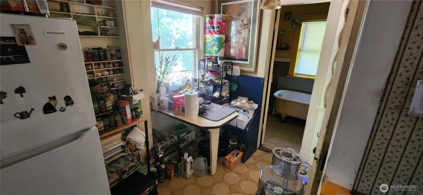 Property photo for 1016 Ne 69th Street, Seattle photo 7