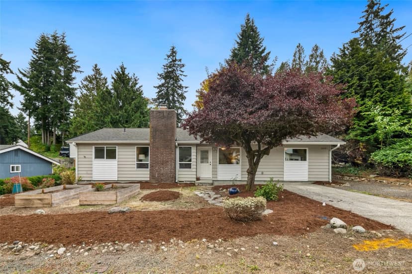 Property photo for 2418 74th Street Se, Everett