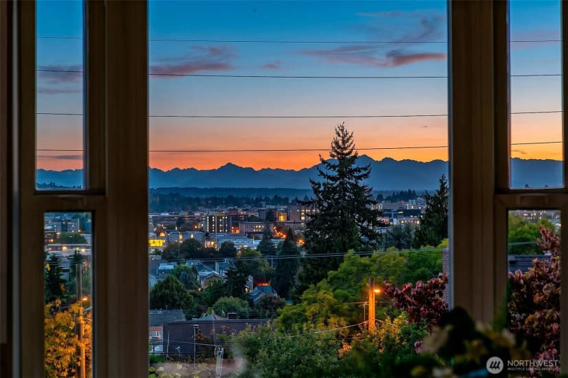 Property photo for 5053 Baker Avenue Nw, Seattle photo 12