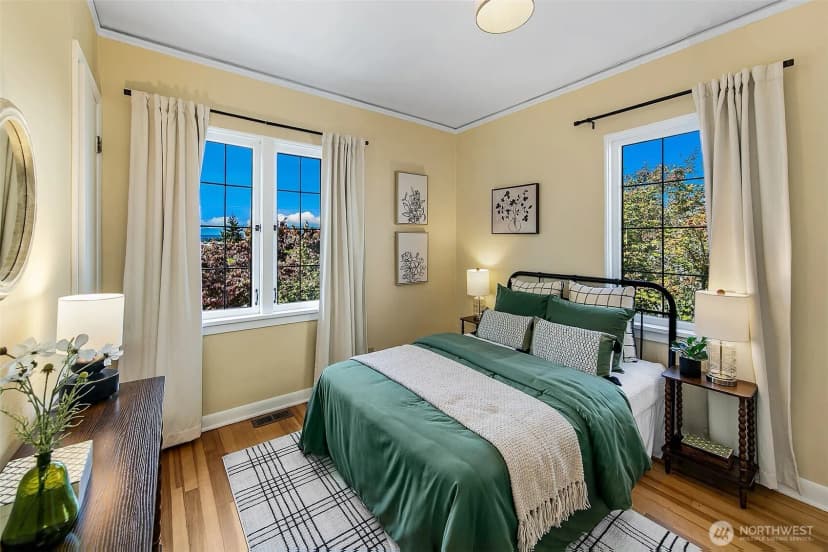 Property photo for 5053 Baker Avenue Nw, Seattle photo 15
