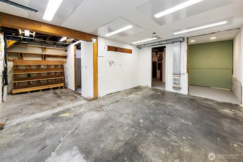 Property photo for 5053 Baker Avenue Nw, Seattle photo 23