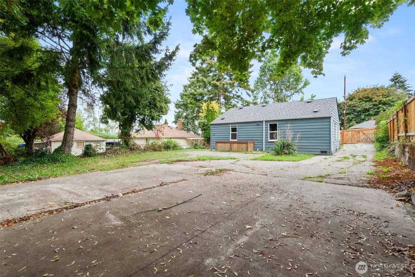 Property photo for 12015 69th Avenue S, Seattle photo 17