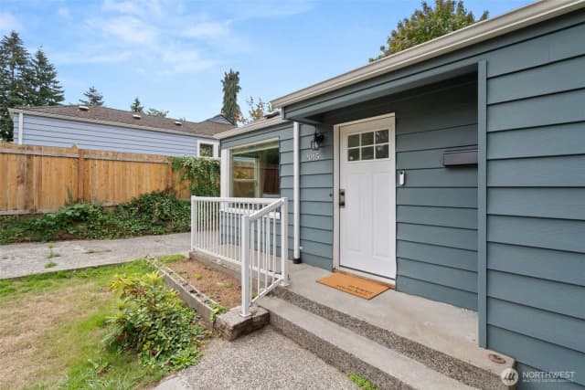 Property photo for 12015 69th Avenue S, Seattle photo 3