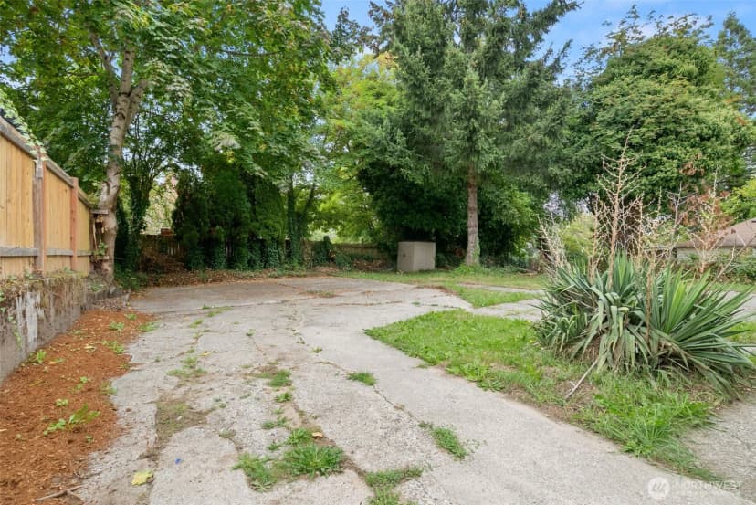 Property photo for 12015 69th Avenue S, Seattle photo 18
